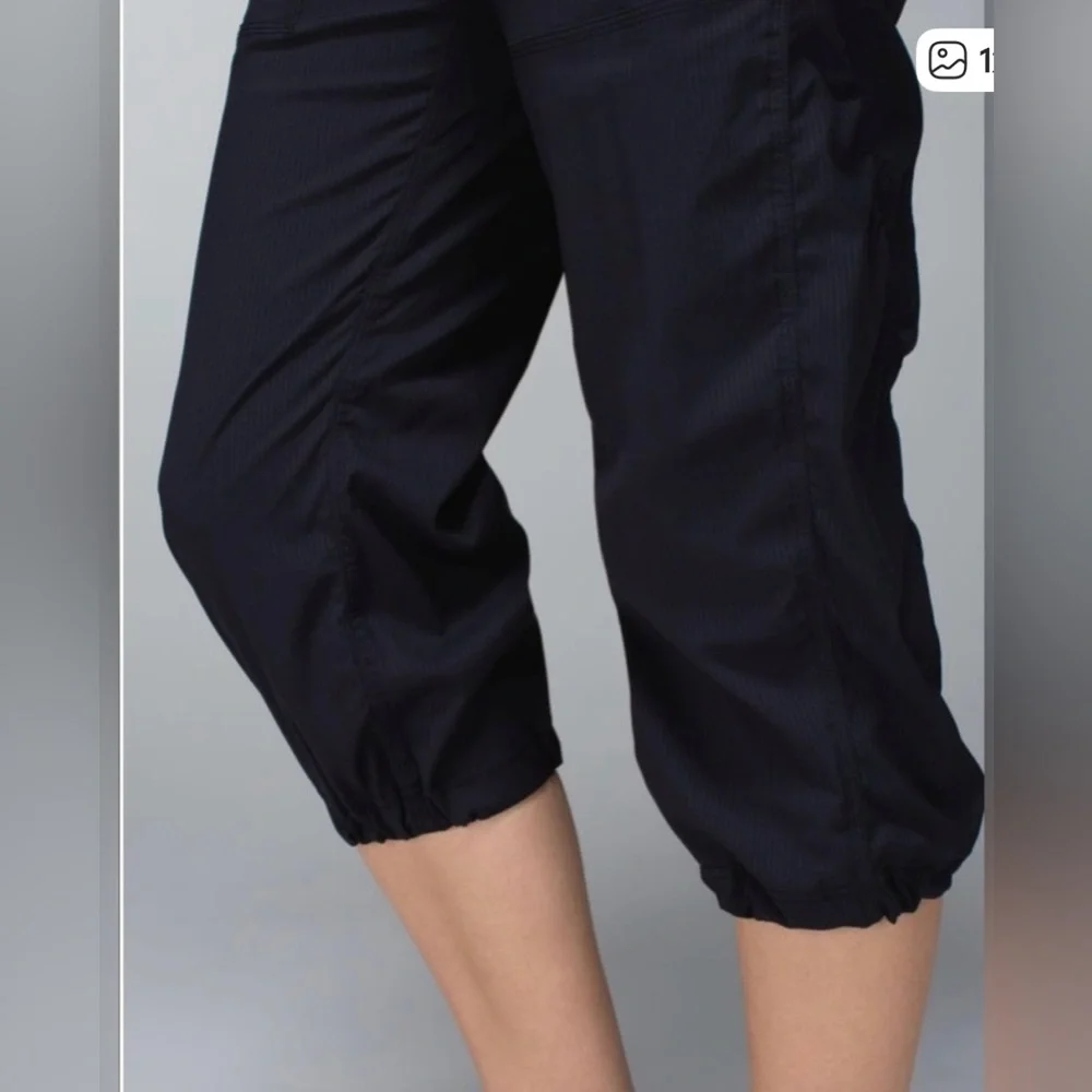 Lululemon Studio Crop size 10 Black - Picture 5 of 16